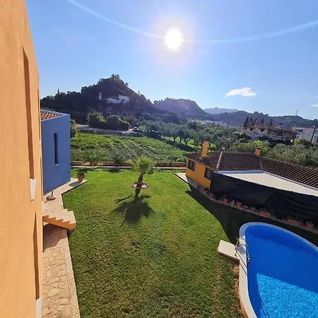 Casa Spannika Pool And Gym Feriehus
